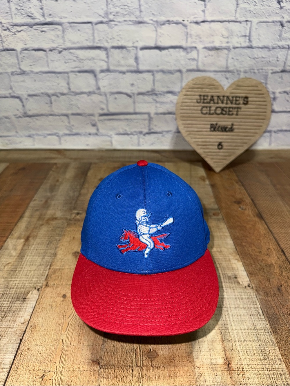 Lexington Counter Clocks Legends Hat OC Sports M/L 
New with tags